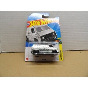Hot Wheels 70s Van ZAMAC HW Art Cars 1:64 Diecast Custom Silver Chrome